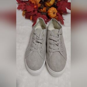 Rock & Candy White Sole with Textured Design